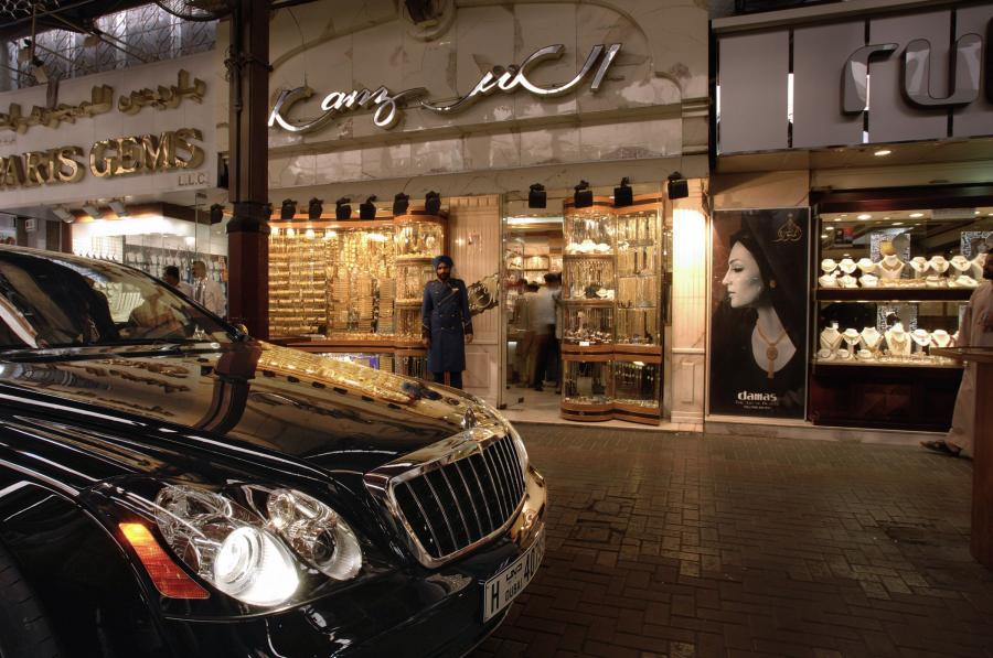 Детали экстерьера Maybach 62S (V240) 2007 года  (фото 4 из 98)
